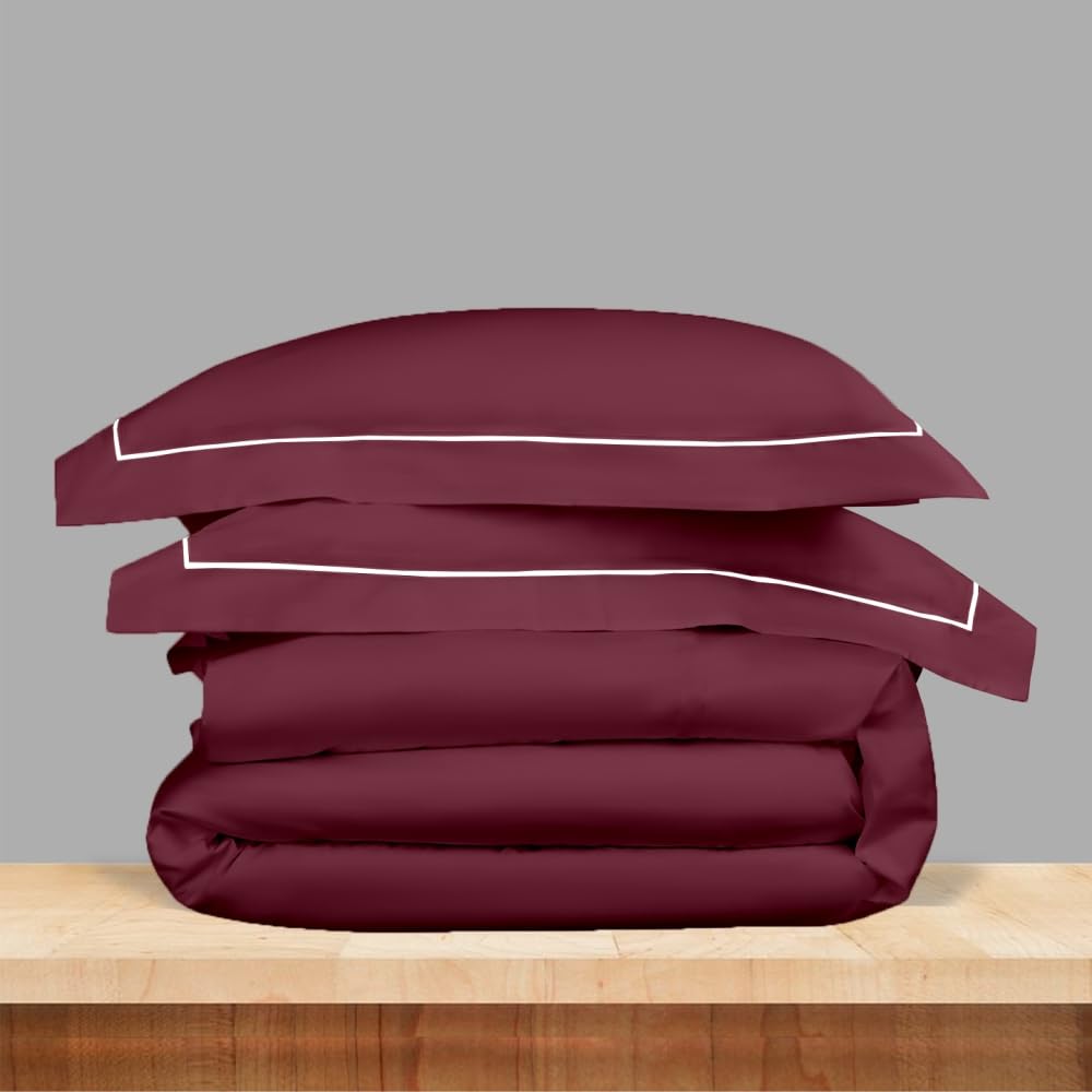 Elegance 250 TC King Bedsheet - Maroon