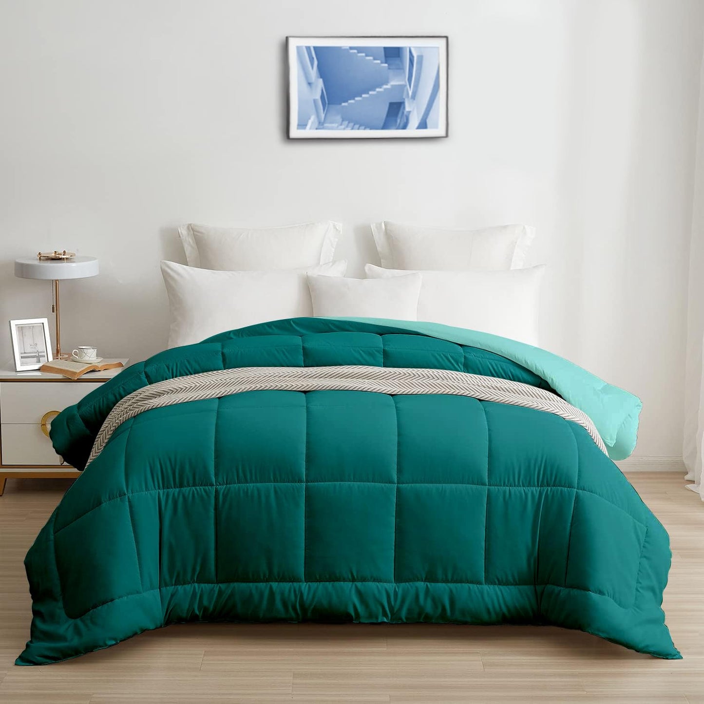 200 GSM Microfiber AC Double Comforter - Teal and Mint Green