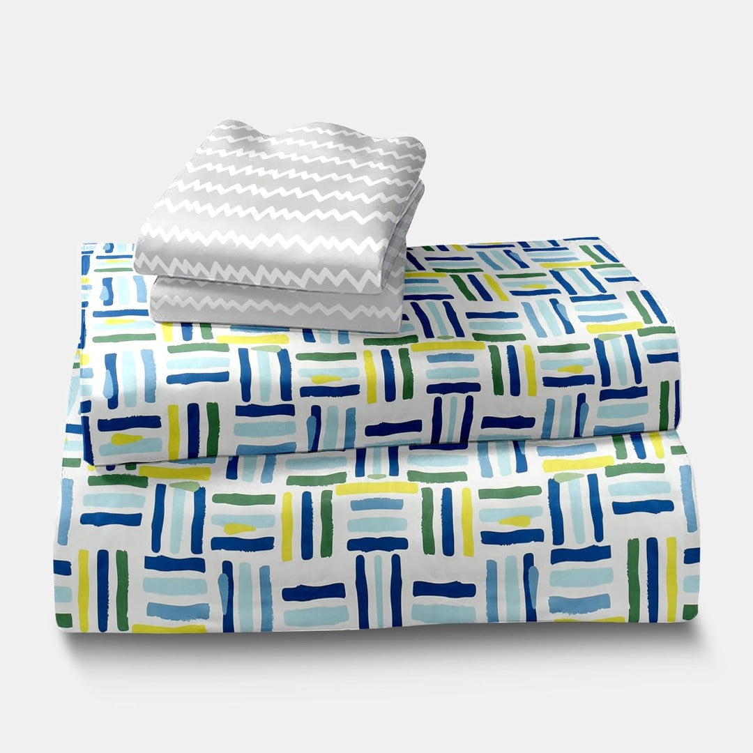 Green blue geometric glace cotton bedsheet print close-up